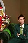 double milfs bonked dans Noël trio Sexe