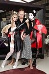 सुस्वाद geishas है उत्कट गुदा तीन प्रतिभागियों का सम्भोग के साथ wellhung samur