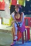 жесткая тайский девка Бонк жесткая без седла вверх ее напряженная Введите ворота Восточной analsex