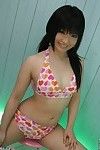 branlette espagnole baring Akane Ozora les coups monsieur dans bikini