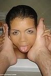粪 泰国 Bargirl 爱情 服 在 旅游 脚 和 脚趾