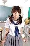 японский АВ Кумир дразнит в Школьница униформа