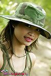 Sottodimensionamento thai giovani in tutto esercito abbigliamento e tutti set per dovere