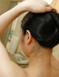 Shy Chinese amateur with wonderful boobs Shiori Usami heavenly baths