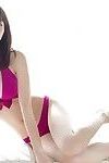 Rina Aizawa จีน แสดงถึง เธอ หิว โบว์ ใน ดึงดูด mauve เซ็กซี่ กางเกง