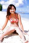 kamata Natsumi giapponese in hawt bagno abiti è Vivace a il spiaggia