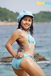 pacific Bikini juvenile Joon zeigt Wohnung vor und Stoßstangen