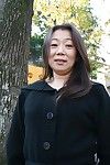 outdoor posing Szene mit geil Asiatische Reifen Yoshiko Makihara