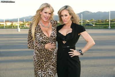 Classy cougar Brandi Love joins Kelly for big boob flaunting & dick tugging