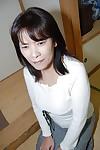 एशियाई , युमिको जबरदस्त चुदाई उसके बड़े स्तन और बालों वाली चूत