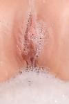 Dolgun milf Patty Michova sabunlar Yukarı büyük göğüsleri ve mastürbasyon traş Amcık