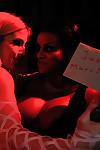 napalone Striptizerki Christie Stevens i Mary Jean pobieranie perwersyjne razem