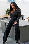 Ebony MILF babe Jada Fire spreads and feels her pussy in the classroom