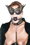 kinky olgun İngiltere Bdsm Model Bayan Sarah Yanıp sönen Deldi Arat kedi