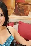Sasha Ming is a great chick and she wants to show her body