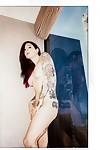 amateur model Joanna Angel resultaat uit haar tattoo mouw en kaal kut