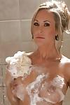 Great milf Brandi Love excites us with her awesome body in the bath