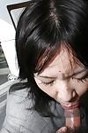 Makiko Nakane da la cabeza y Consigue su Espeso Coño Perforado Hardcore