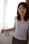 Asian MILF Miwa Nakazaki gets bottomless and has some pussy vibing fun
