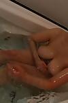 통통한 아시아 섹시한중년여성 가 대규모 주전자 히로미 요시오 그 욕조 고 샤워기