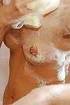 Asiatique milf Avec Minuscule titties Eri Sakaguchi la prise de douche