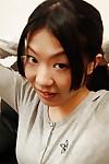 Asiatische Milf Shizuka Saeki Strippen Unten und Spielen Mit ein vibrator