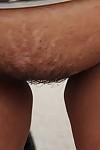 सेक्सी लैटिन देश की Lucey पेरेस पसंद दिखा रहा है बड़े स्तन और प्रसार गांड