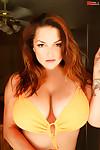 Babe with big boobies Monica Mendez poses topless like pornstar
