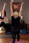 Chanel Preston Bestraft Yoga student Mit spanking, Fuß worship, finger hämmerte