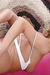 漂亮的 按摩 贝贝 Mia Malkova 展品 她的 美妙的 泡泡 屁股