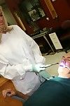 بريتني بيث طبيب الأسنان يعطي الجماع بالنسبة كل لين العريكة