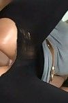 मैडिसन पार्कर टक्कर लगी है में गधे के साथ उसके सेक्सी कपड़े पर