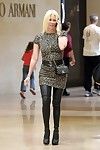 Jenna Jameson De compras Unpracticed a la mierda Me botas y piernas largas en poco Falda paparazzi imagen
