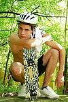 sexy twink skater chico al aire libre wanking