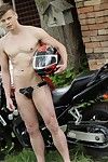 à l'extérieur motard garçon donne son lisse horny amant Un Poids lourd Openair raw putain