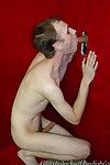 सींग का बना हुआ आदमी चूसना मजबूत डिक में समलैंगिक छेद से चुदाई कार्रवाई