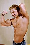 Want involving see what Super Heavyweight bodybuilders strive for lunch! Or should we say, who! Meet Human nature Pup Adrian Cole. Blond and pretty, everywhere nice and hard concise biceps that he offers involving the big boys involving squeeze surroundin