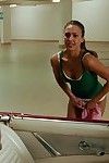 Miło zobacz Jessica Alba Pokazując jej rozsądny ciało