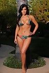 naughty Kim kardashian poseren in Bikini