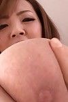 讨厌的 中国 年轻的 瞳 田中 摩擦 她的 大规模的 牛奶 麻袋