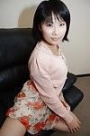 giapponese Bellezza Minori Nagakawa Erotico Danza giù e esporre Il suo pelosa bagnato crack