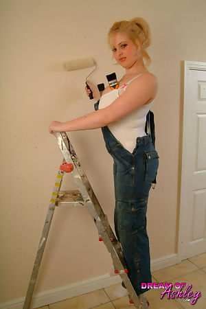 Happy fairy-haired youthful Ashley paints her massive yet accustomed mangos white