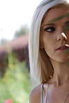 Teen fairy-haired babe Halle Von pulls down her shorts to coax her unpracticed mate