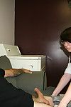 bebé cortesana Dakota encantos jerking wang a chorros Cum en el Servicio de lavandería