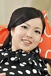 الصينية الشباب مانا كيكوتشي الفوز قبالة لها سلاسل و اللعب مع لها قضبان اصطناعية