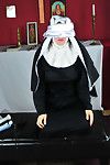 anale Nun confessando peccati Per Non tradizionale sacerdote