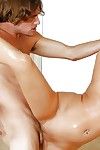 Schön massage Angel Kalina Ryu gibt ein Sinus cavernosus dick saugen und Schwalben Sperma