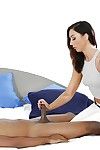 hot dunkel Braun in Yoga Unterwäsche Tiffany brookes Nimmt hardcore stream der Cum aus bbc