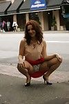 Uroczy Dorosły Chicito w pończochy erotyczny taniec off jej odkryty