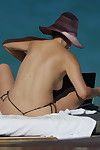 bleona qereti bắt được Topless tại những Bãi biển trong miami